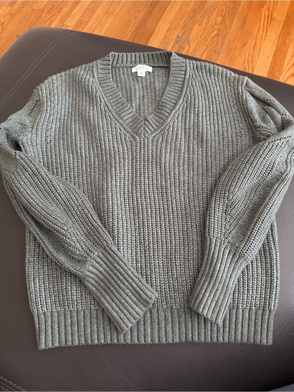 Market & Spruce Olive green sweater